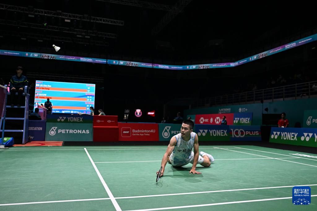 雄鹿的比赛 雄鹿的比赛